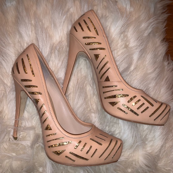 BCBGeneration Nude Metallic Platform Pumps - Picture 2 of 8